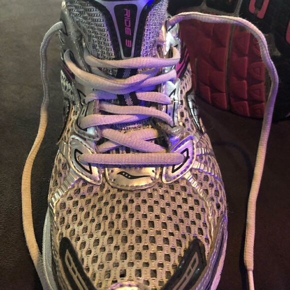 Saucony running shoes - Picture 7 of 7